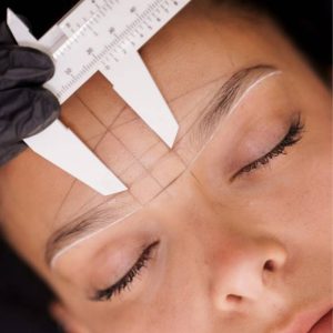 perfilado de cejas